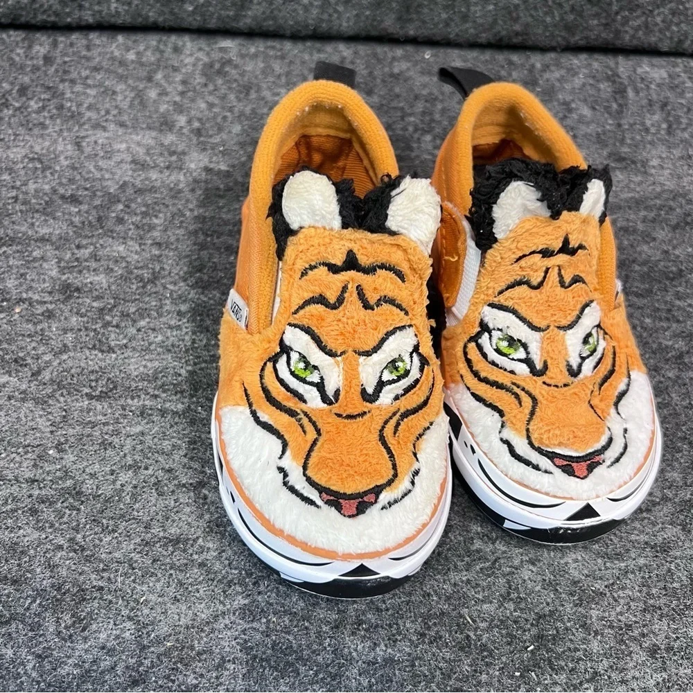 Vans Kids Classic Slip On Velcro Discover Project Protect Tiger Size 5 - Picture 11 of 12
